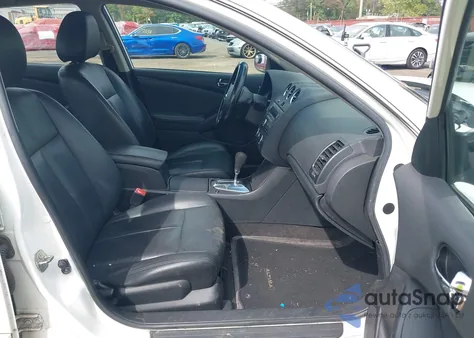 2011 Nissan Altima Hybrid z USA, uszkodzony, nr VIN 1N4CL2AP4BC184734